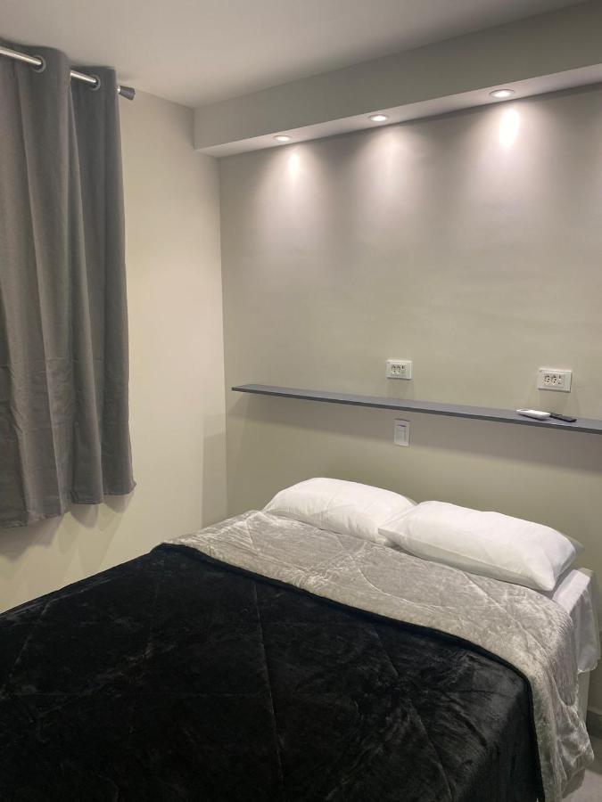 Apartamento Apto Metro Campo Belo 1307 *